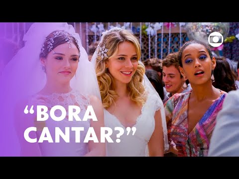 Chayene e Fabian propõem às Empreguetes que cantem todos juntos! ✨ | Cheias de Charme | TV Globo
